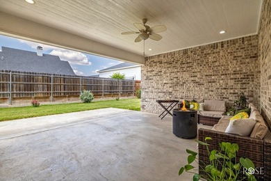 Welcome to this exquisite residence in the highly desirable - photo 39