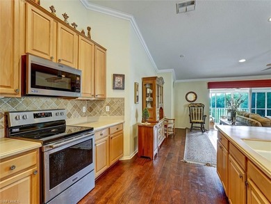Discover the perfect blend of comfort, lifestyle, and location - photo 8