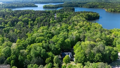 Don't miss this stunning well maintained home! Located in Moss - photo 10