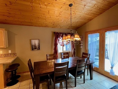 2540 sq.ft. Townhome being offered fully furnished. Spacious - photo 6