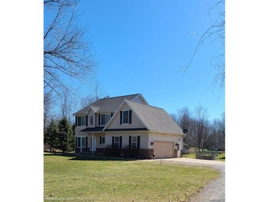 (private lake, pond, creek) Home For Sale in Fowlerville Michigan