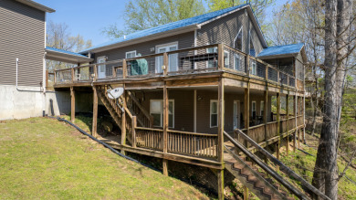 HUGH PRICE REDUCTION! NOW $599,000! Waterfront- 2 Docks - photo 6
