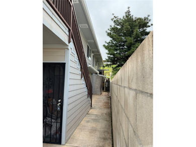 Rare opportunity to own two newer homes on a spacious lot, ideal - photo 13
