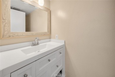 UPDATED & LARGEST floor plan in Shady Hollow, perfectly located - photo 20
