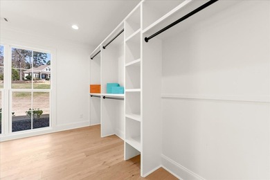 Stunning new construction, PRICED UNDER APPRAISAL, directly on - photo 28