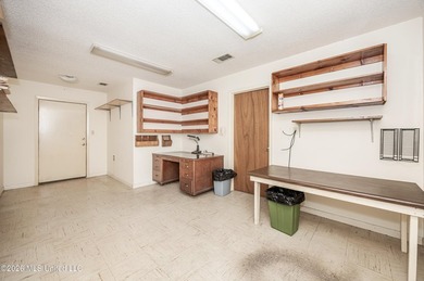 Nestled in the desirable Latimer community, this well-maintained - photo 28