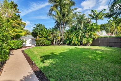 Beautifully Renovated Northwood Single-Family Home. Discover - photo 1