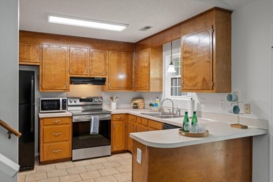 Welcome home to 8655 Bentwood Drive in North Charleston, South - photo 3