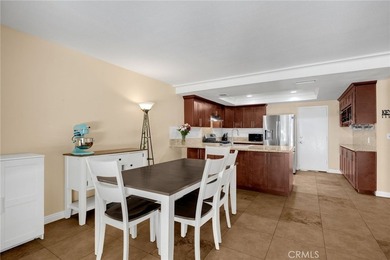 UPDATED & LARGEST floor plan in Shady Hollow, perfectly located - photo 35