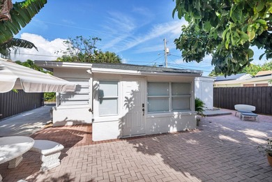 Beautifully Renovated Northwood Single-Family Home. Discover - photo 5