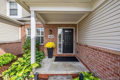 **LUXURY MODERN CONDO IN TROY** New HVAC system with a 10-year - photo 4