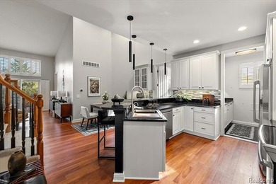 **LUXURY MODERN CONDO IN TROY** New HVAC system with a 10-year - photo 7