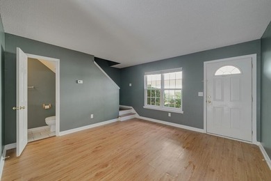 Beautifully updated condo/townhome conveniently located just - photo 3