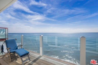 This picture-perfect, East Coast-style oceanfront estate in the - photo 20