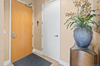 Welcome home to this stunningly renovated urban retreat at 350 W - photo 5
