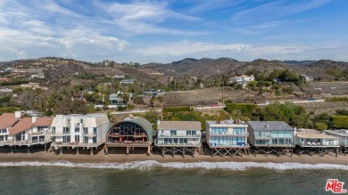 This picture-perfect, East Coast-style oceanfront estate in the - photo 26
