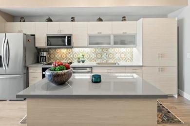 Welcome home to this stunningly renovated urban retreat at 350 W - photo 7