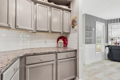 Welcome to this beautiful 3-bedroom, 2.5-bath condominium in the - photo 5