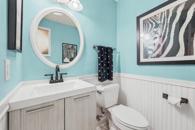 Welcome to this beautiful 3-bedroom, 2.5-bath condominium in the - photo 10