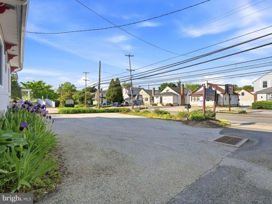 Rare opportunity to own a beautifully maintained professional - photo 3