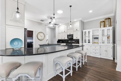 Custom Luxury Home | Gourmet Kitchen Suite | Private Guest Wing - photo 7
