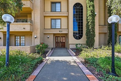 Welcome to this beautifully maintained top-floor corner unit in - photo 5