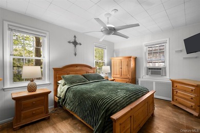 Welcome to 2839 Wellman Avenue, a well maintained single family - photo 13