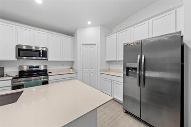 Why wait for new construction? You can move into this 2023 - photo 2