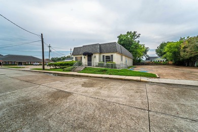Build-to-Suit Opportunity in Downtown Houma's Medical District!