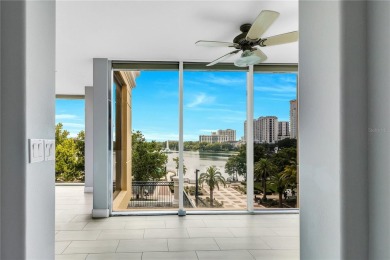 Experience Elevated Lakeview Living in the Heart of Downtown - photo 6