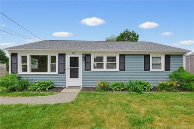 Charming 3-bedroom, 1-bath ranch offering comfortable - photo 1