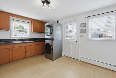 Charming 3-bedroom, 1-bath ranch offering comfortable - photo 5