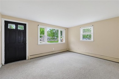Charming 3-bedroom, 1-bath ranch offering comfortable - photo 6
