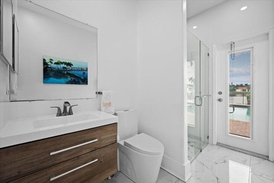Lakefront living on an oversized cul-de-sac lot in Journey's - photo 18