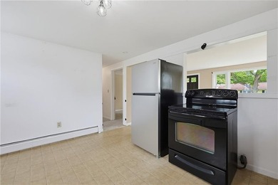 Charming 3-bedroom, 1-bath ranch offering comfortable - photo 10