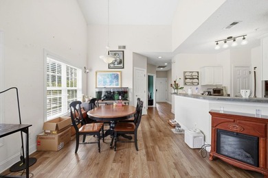 Welcome to this a well-maintained 3 bed/2bath upper-level condo - photo 7