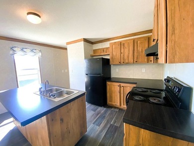 Experience the ease of living at Tall Pines, a 55+ Age Qualified - photo 8