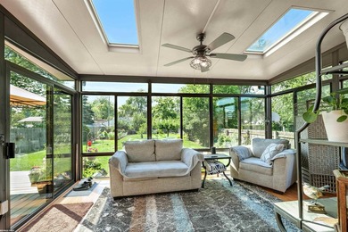 This may be the cleanest home I have listed in 37 years !! - photo 5