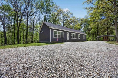 LAKE MONROE! GREAT FAMILY HOME, SUMMER LAKE HOUSE, OR TURN-KEY - photo 1