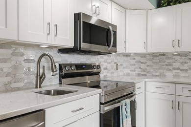 **Must-See Ocean View Condo!** Beautifully decorated 1-bedroom - photo 4