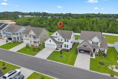Welcome to 732 Enchantment Loop, where thoughtful design - photo 3