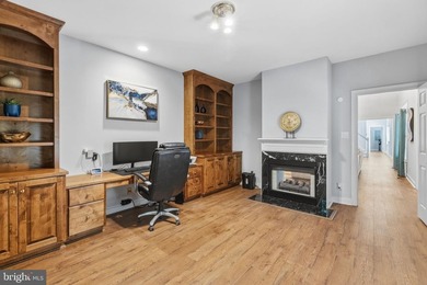 POTENTIAL 1ST FLOOR BEDROOM. Beautifully RENOVATED home - photo 18