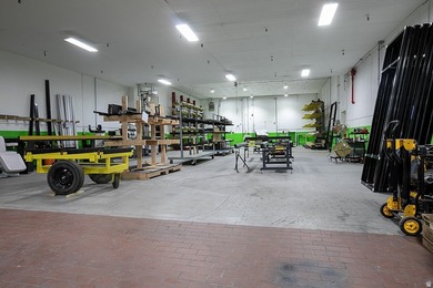Exceptional opportunity to own a versatile industrial property - photo 18