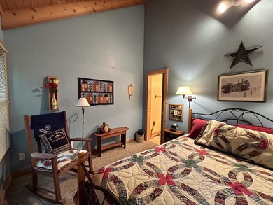 You will feel all the rustic comfort of a mountain cabin while - photo 21