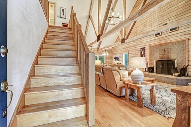 Storybook mountain escape, where cozy cabin charm and modern - photo 4