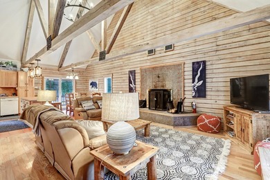 Storybook mountain escape, where cozy cabin charm and modern - photo 5