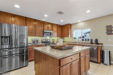 ***OUR LOSS IS YOUR GAIN*** PRICE IMPROVEMENT - MUST SEE POOL - photo 9