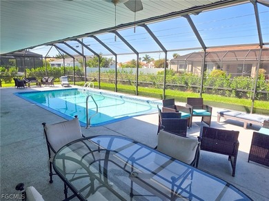 Rare fully renovated duplex with a heated pool just minutes from - photo 33