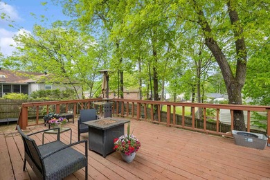 This well-maintained brick home offers a spacious and great - photo 10