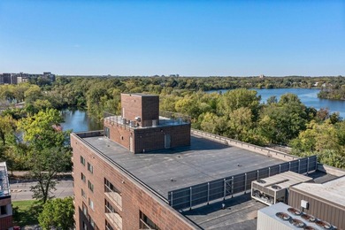Enjoy an exceptional Minneapolis location in the heart of the - photo 46